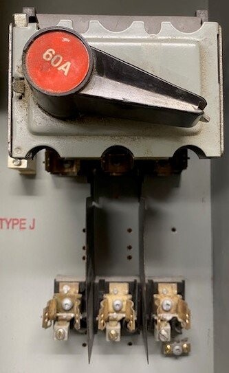 Federal Pioneer 1636 W98 Enclosed Fusible Safety Switch - Image 3