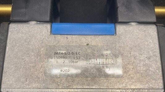 Festo JMFH-5/2-D-1 C Solenoid Valve - Image 2