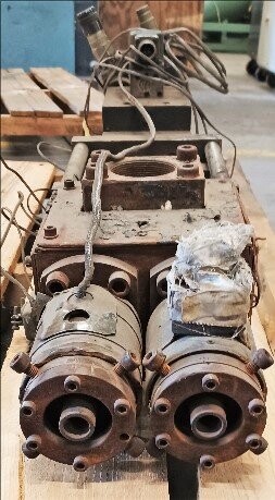 Battenfeld Fischer 2V085HD 2x85mm PE Blow Mold Head - Image 2