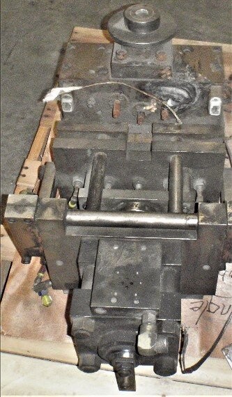 Battenfeld Fischer Unknown Model 5x70mm Blow Mold Machine Head - Image 2