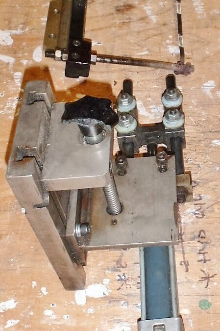 Battenfeld Fischer VK1 Hot Knife Assembly - Image 4
