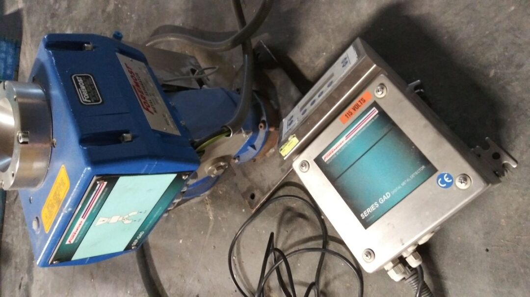 Foremost Series GAD Digital Metal Detector - Image 2