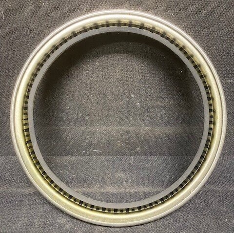 Garlock 21086-2753 Klozure Oil Seal - Image 2