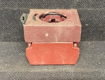 GE P9B10VN Cema Auxiliary Contact on Rear Mounting Block - Image 2