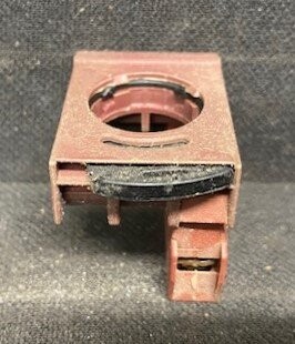 GE P9B10VN Cema Auxiliary Contact on Rear Mounting Block - Image 3