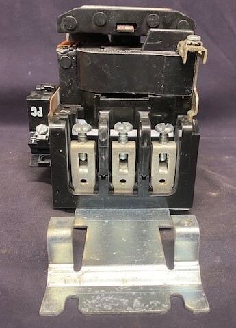 GE CR306D0** Size 2 Starter - Image 4