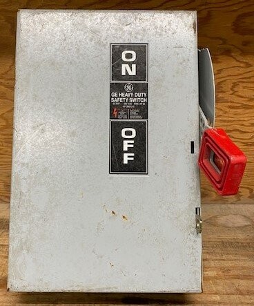 GE TH3361 Heavy Duty Enclosed Fusible Safety Switch