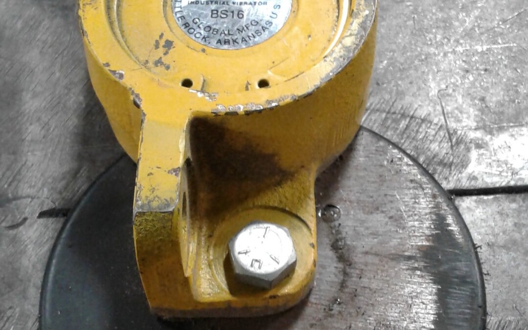 Global Manufacturing BS16 Industrial Vibrator