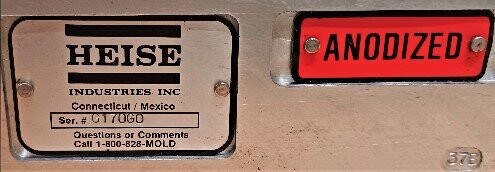 Heise Unknown Model 17 oz Oval Bottle Blow Mold - Image 2