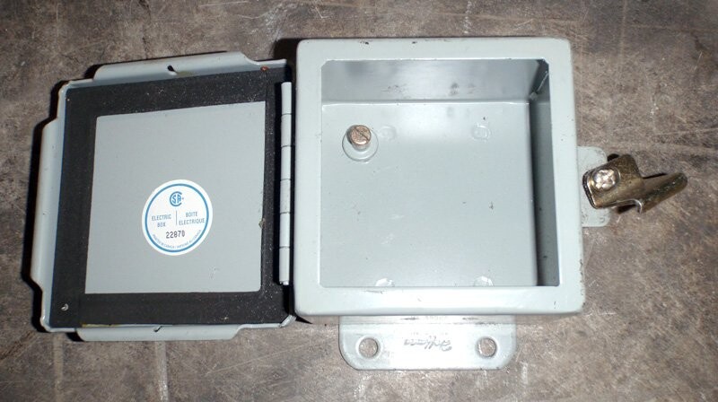 Hoffman A-404CH Electrical Box