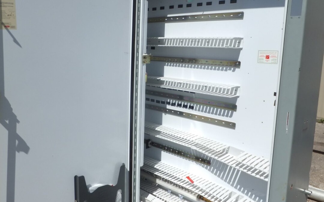 Hoffman Unknown Model Double Door Electrical Cabinet - Image 2