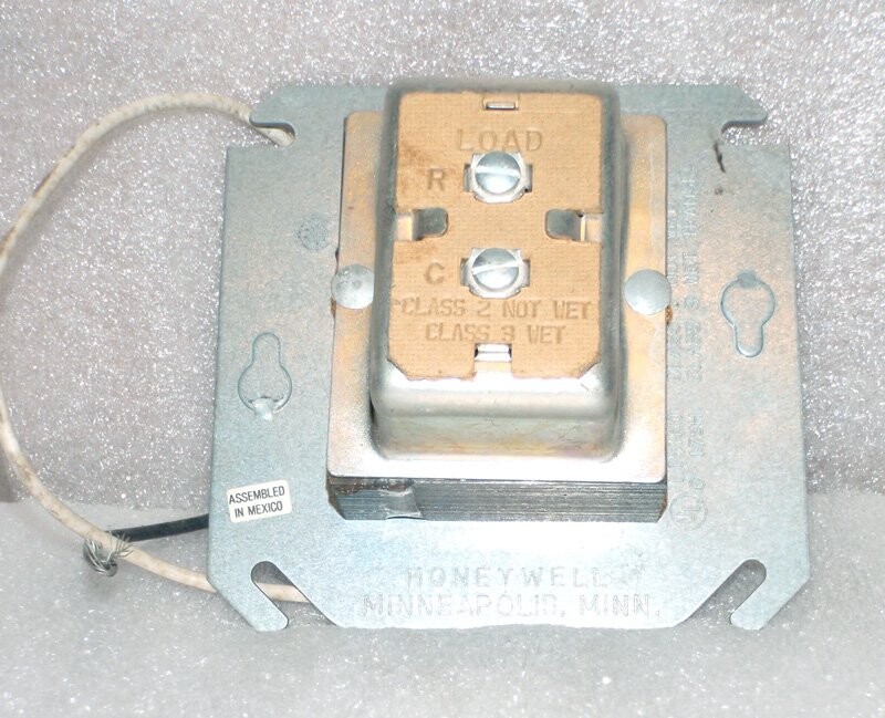 Honeywell AT72D1006 Transformer