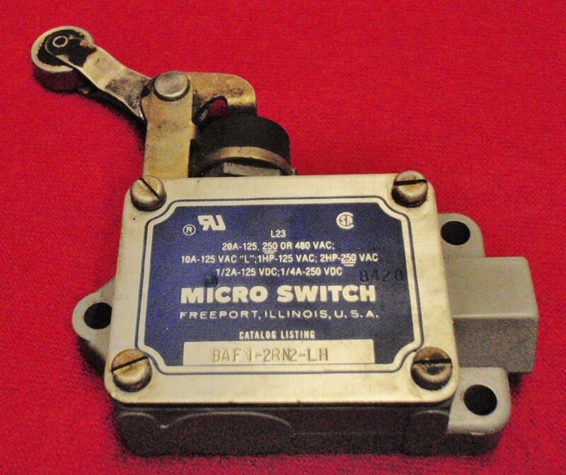 Honeywell BAF1-2RN2-LH Top Roller Arm Micro Switch