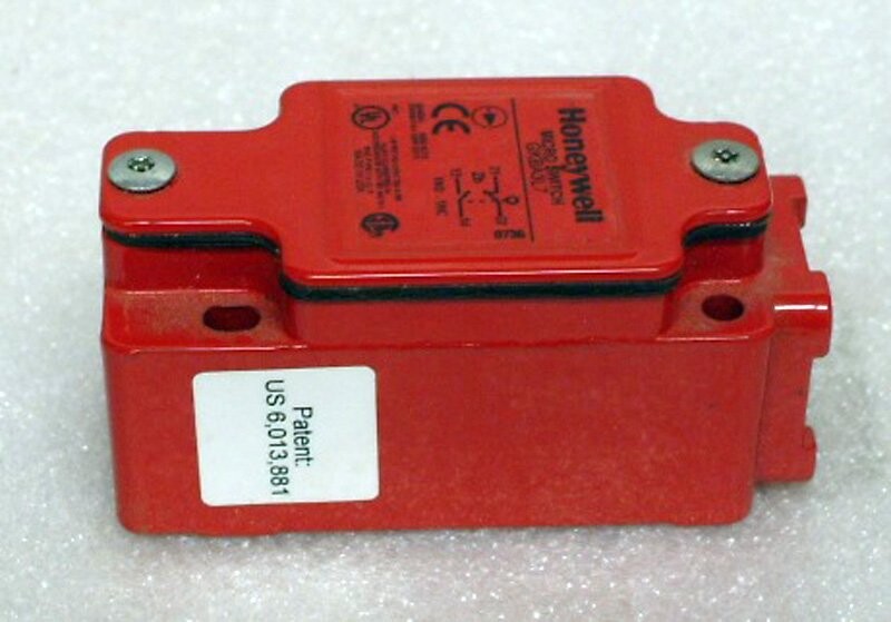 Honeywell GKBA3L7 Micro Switch Safety Interlock Switch