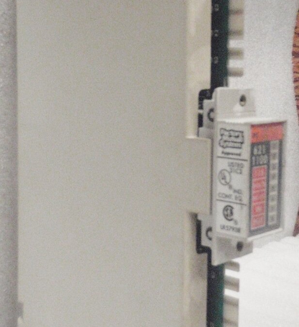 HONEYWELL ISSC IPC 621-1100 115V ACDC INPUT MODULE - Image 2