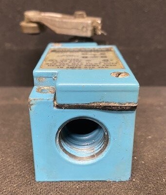 Honeywell LSA3K Micro Switch Heavy Duty Limit Switch - Image 2