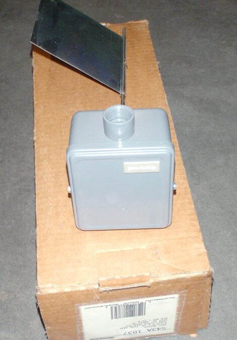 Honeywell S43A 1037 Sail Switch