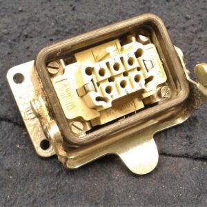 HTS Female 6-Pin Heavy Duty Connector