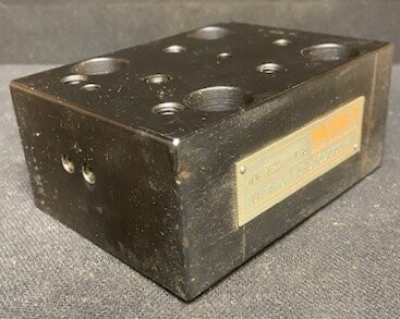 Husky DBE 40 CR1 AS7FB/K09X00C10Y15 Hydraulic Valve