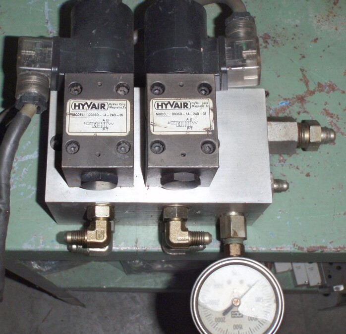 HyVair D03SD-1A-24D-35 Hydraulic Valve