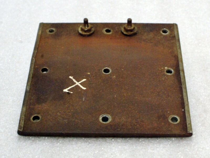 I.H. Co Unknown Model 220V 425W Strip Heater