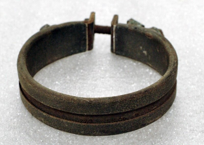 I.H. Co Unknown Model 220V 100W Band Heater