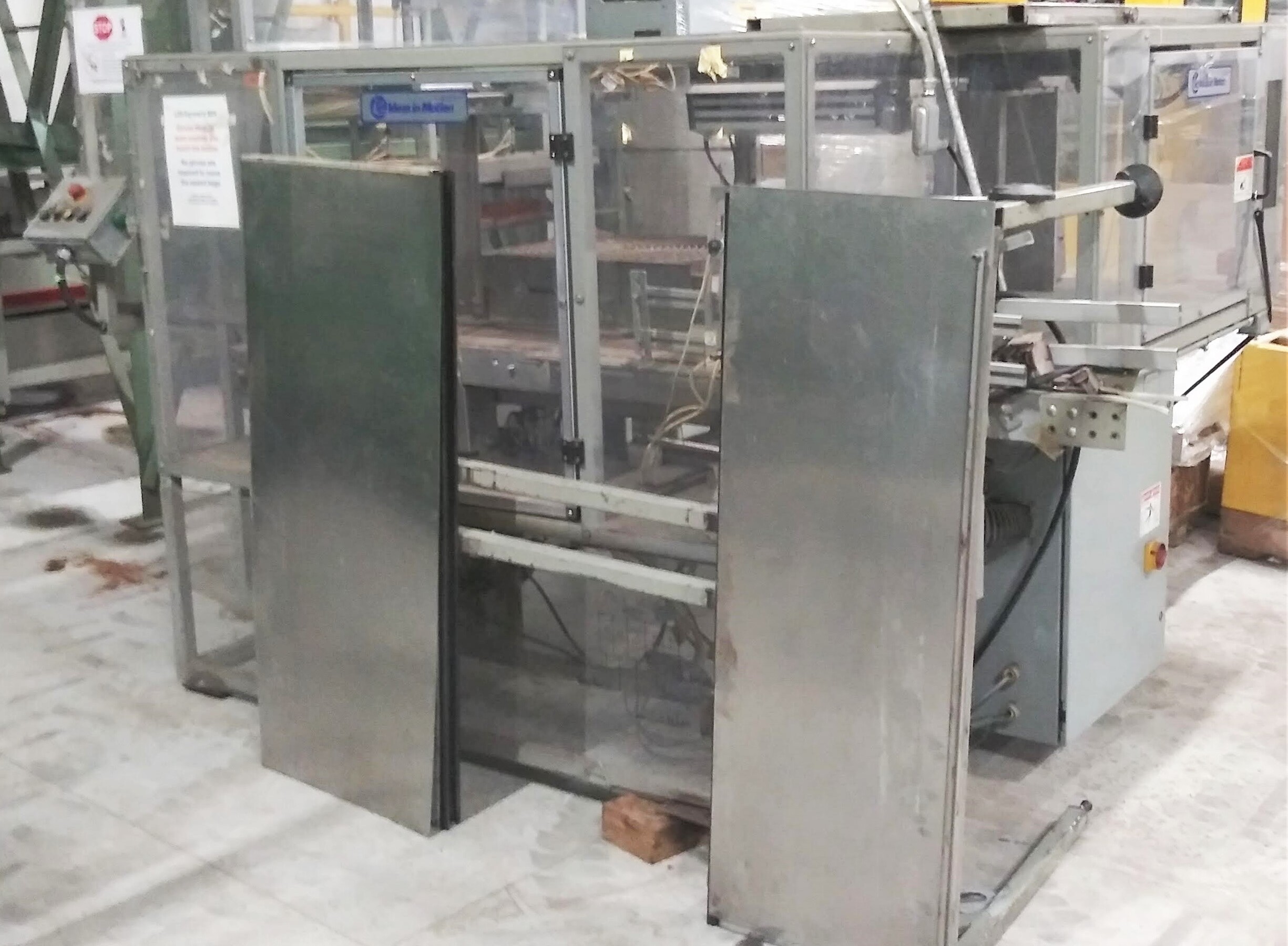 Ideas In Motion Semi-Automatic Bottle Bagging Machine - Image 3