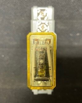 IDEC RH1B-U DC24V Relay - Image 3