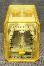 IDEC RH2B-U AC110/120V Relay