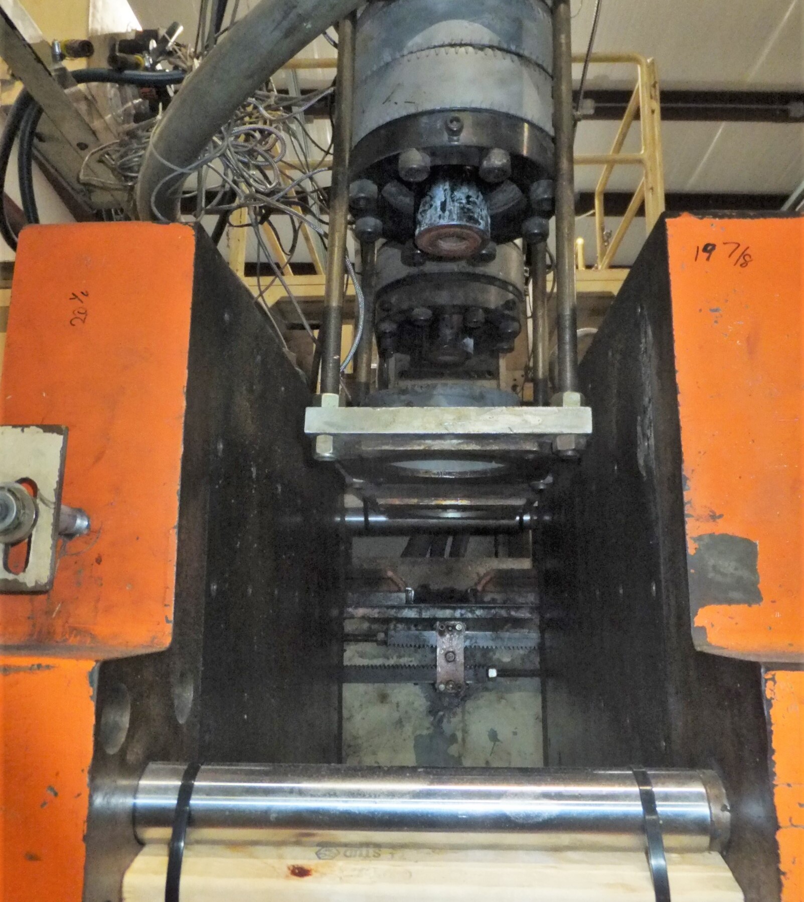 Improved B37-R250-DDH Blow Molder - Image 4