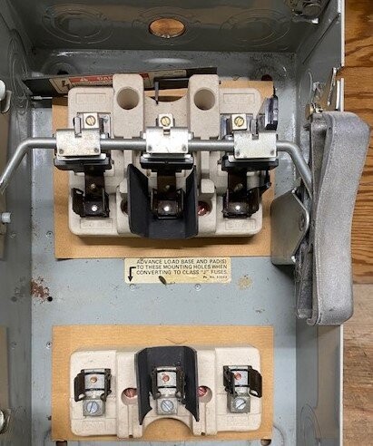 Siemens F-351 Type 1 ITE Enclosed Fusible Safety Switch - Image 4