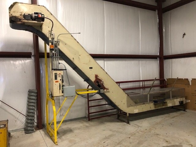 L-shaped 20 ft. Long incline conveyor