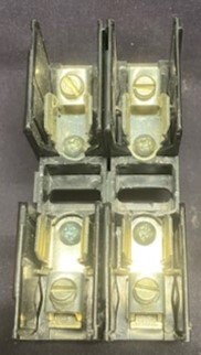 Littelfuse L60030M-1C 2-Fuse Block - Image 3