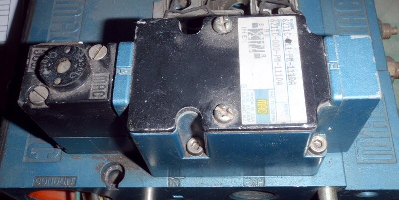 MAC Valves 6211C-411-PM-111DA Pneumatic Valve