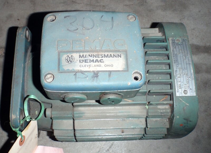 Mannesmann Demag KBA 90 B 6 2hp Motor - Image 2