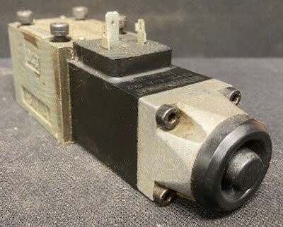 Mannesmann-Rexroth 4WE6EA53AG24NK4 Hydraulic ValveMannesmann-Rexroth 4WE6EA53AG24NK4 Hydraulic Valve