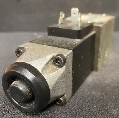 Mannesmann-Rexroth 4WE6HA53/AG24NK4 Hydraulic Valve