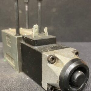 Mannesmann-Rexroth 4WE6UA53/AG24NK4 Hydraulic Valve