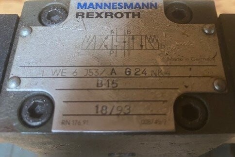 Mannesmann-Rexroth 4WEH16W5-61/6A Hydraulic Valve - Image 4