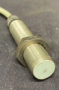 MD Micro Detectors AM1-A0-1A Inductive Proximity Sensor - Image 3