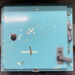 Unknown Brand Unknown Model Metal 20x21x8 Enclosure for Starter with On/Off Switch