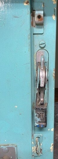 Unknown Brand Unknown Model Metal 20x21x8 Enclosure for Starter with On/Off Switch - Image 2