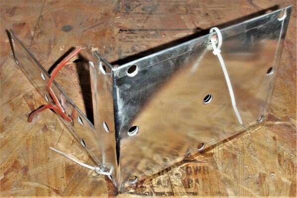 Mickenhagen 280x221x172mm Strip Heater