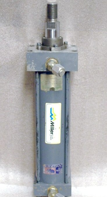 Miller M67B2B Hydraulic Cylinder
