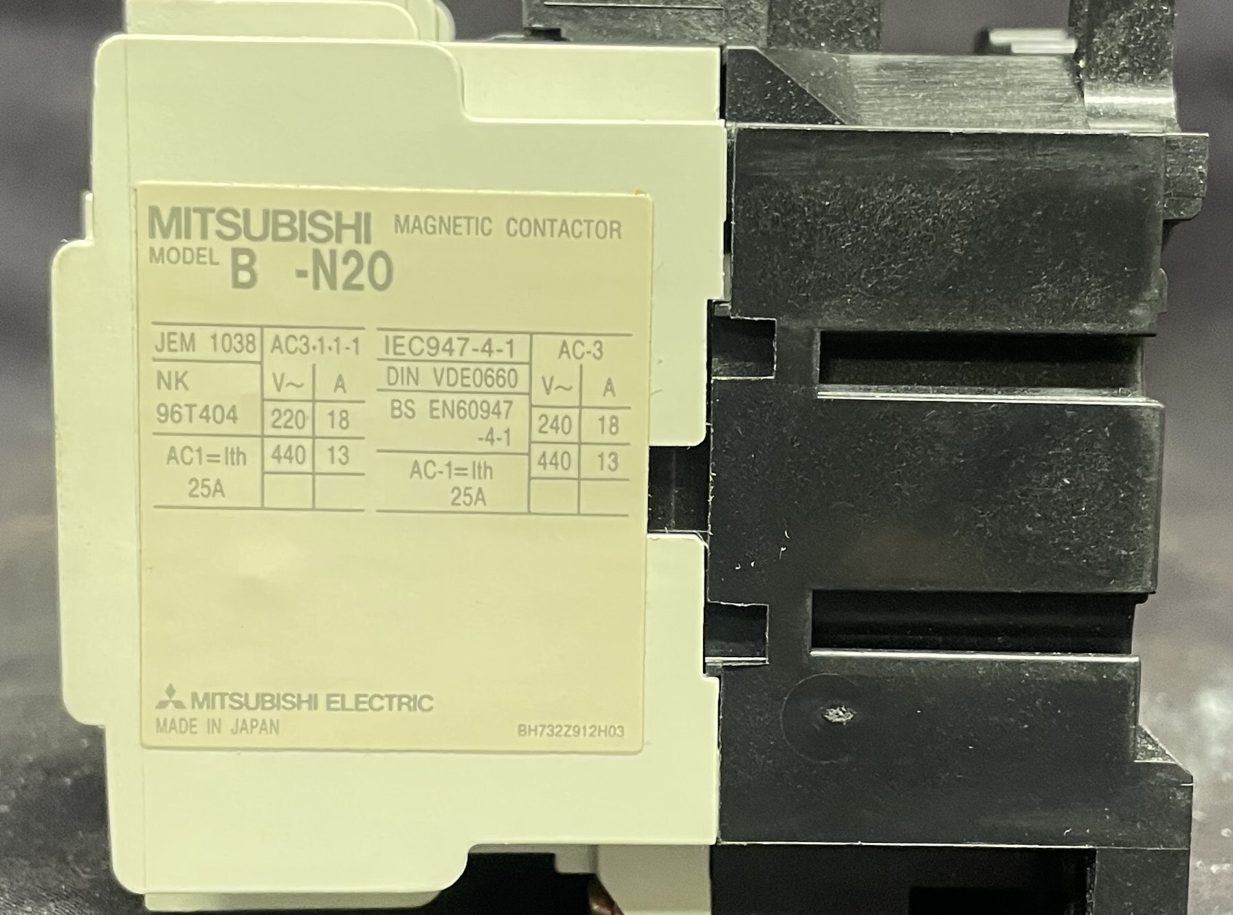 Mitsubishi Magnetic Contactor - Image 2