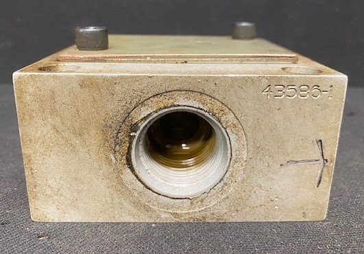 Moog 43586-1 Servo Valve Manifold