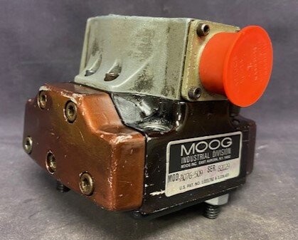 Moog A076-509 Servo Valve - Image 3