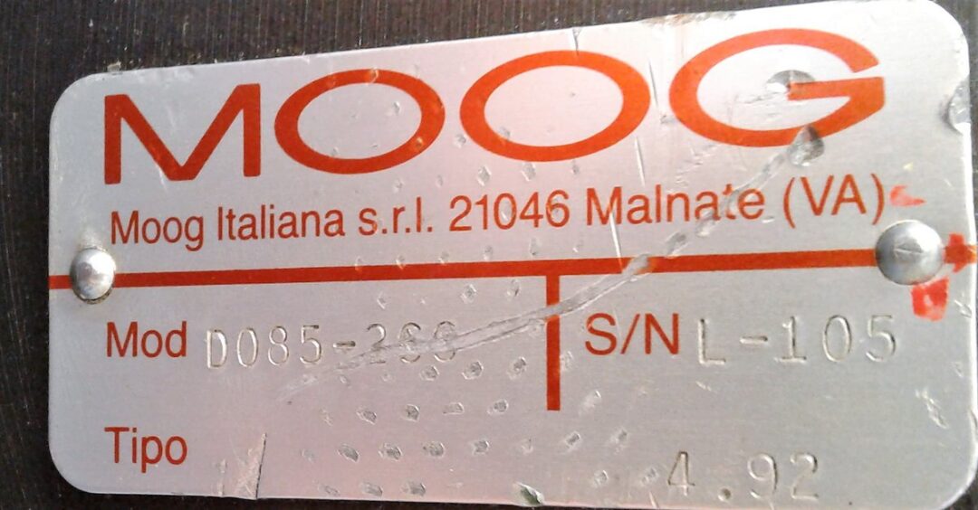 Moog D085-236 Program Cylinder w/ Moog D760-2405A Servo Valve - Image 2