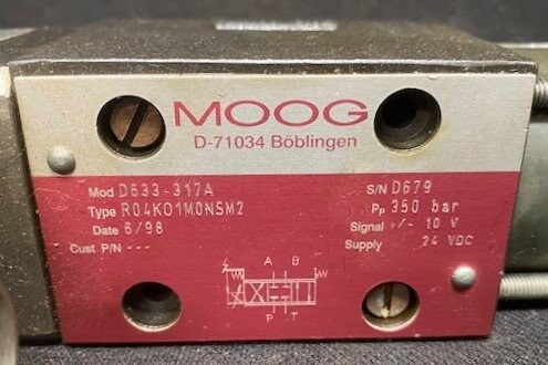 Moog D633-317A Proportional Servo Valve - Image 2