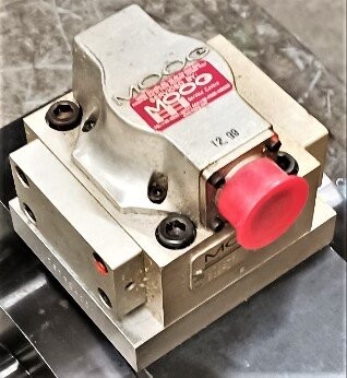 Moog D760-2405A Servo Valve